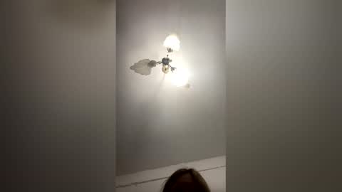 allisonlove2 online show from April 8, 12:57 am