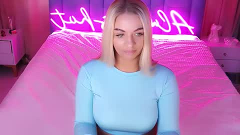 AlwaysHot online show from November 20, 3:07 am