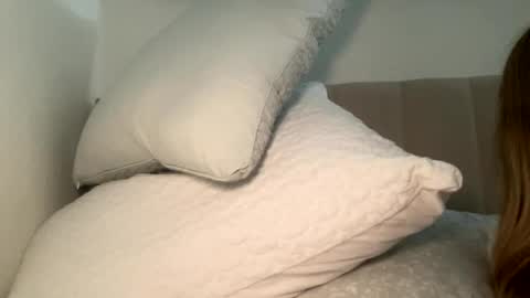 allyanalangel online show from March 9, 7:44 am