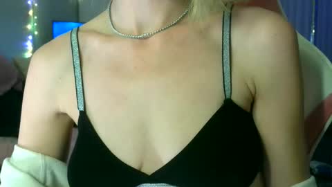 Ally Girl In Her Ally World online show from February 19, 11:10 am