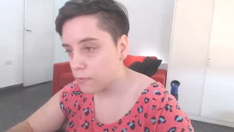 Almond online show from December 10, 9:00 pm