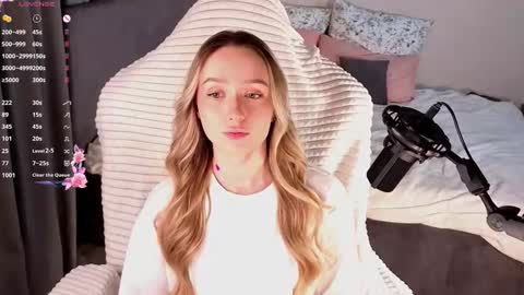 Lia online show from February 28, 3:17 am