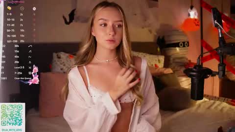 Lia online show from October 27, 3:24 am