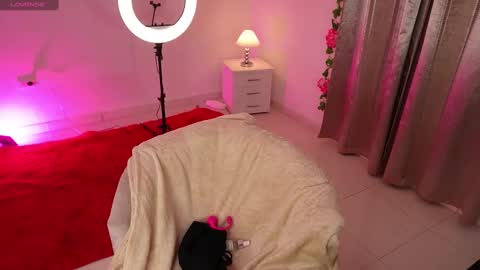 Alondra online show from January 14, 9:09 pm