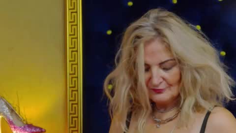 Alura Jenson online show from October 16, 8:22 pm