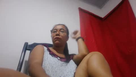 analia online show from October 18, 2:36 am