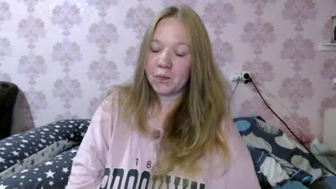 alya764770 online show from July 7, 6:43 pm