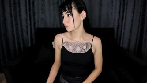 Alynn online show from February 2, 11:15 pm