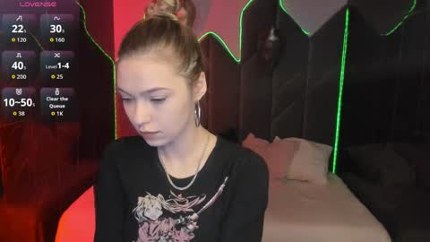 Alysia online show from April 19, 10:23 pm