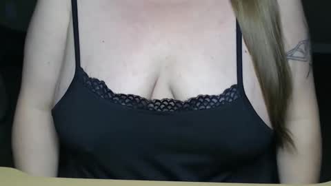Snapshot of alyss_skye28 chatting on October 26, 1:12 am Alyss Skye online show from October 26, 1:12 am