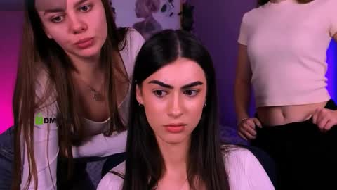 alyssamoan online show from November 27, 2:20 pm