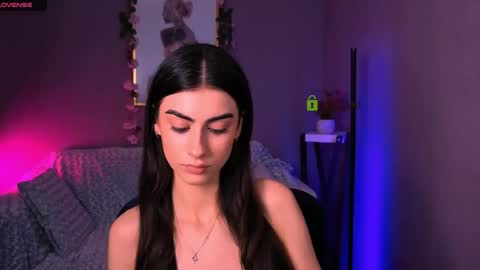 alyssamoan online show from December 5, 11:11 am