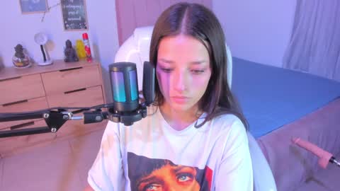 B I A N C A online show from February 5, 4:16 am