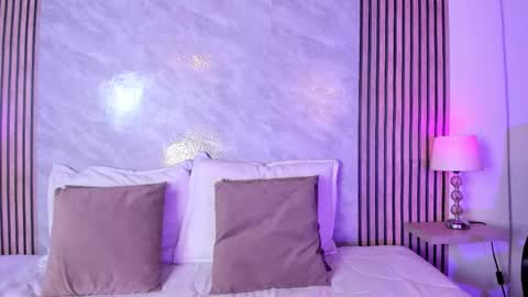 Luisa online show from March 28, 2:44 am