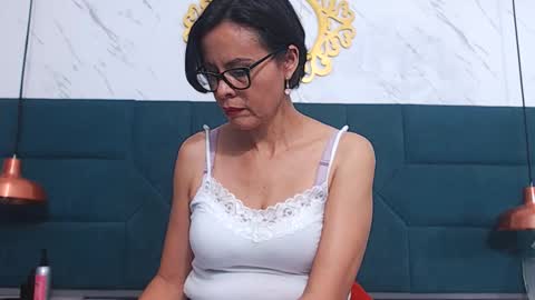 amanda_ramirez online show from March 2, 10:37 pm