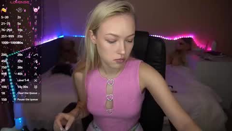 Snapshot of amandaafire chatting on September 21, 5:50 am Amanda online show from September 21, 5:50 am