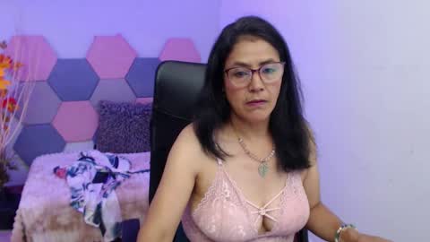 amandapeet online show from November 11, 8:39 pm