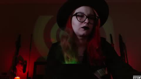 Goddess Amanita online show from December 18, 8:31 am