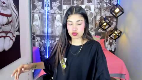 A M A R A online show from January 30, 7:59 pm