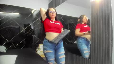 amara_luxe online show from October 4, 8:24 pm