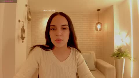 Amara Collins online show from June 29, 11:10 am