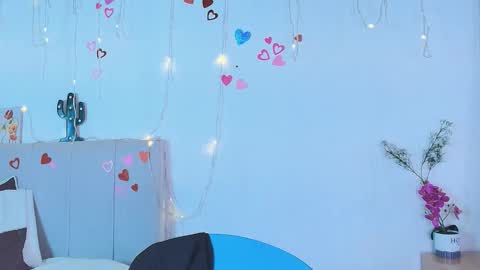 AmaraMoon  online show from October 22, 11:43 pm