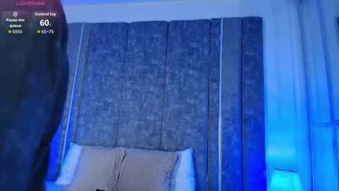 Emily online show from December 15, 11:15 am