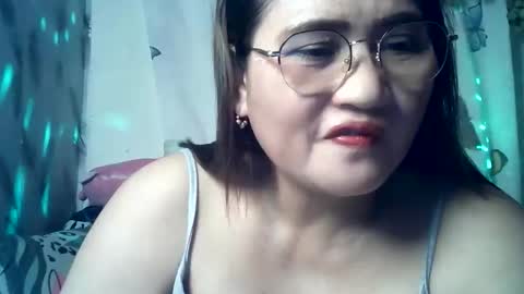 amazing angel online show from April 6, 11:22 am