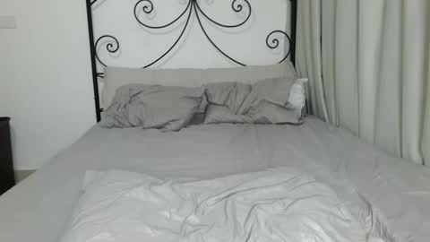 amazingsexygirl online show from February 27, 2:00 am