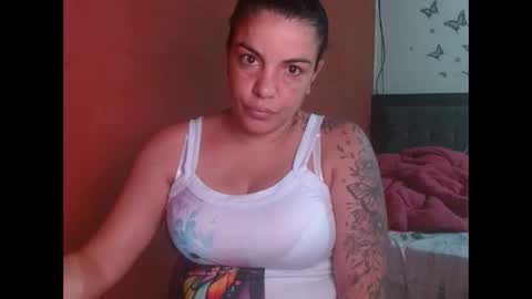 Snapshot of ambarmilf09 chatting on October 22, 12:26 am ambarmilf09 online show from October 22, 12:26 am