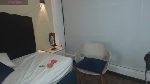 Ambar Ross online show from October 1, 8:25 pm