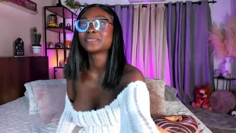 Amber online show from October 22, 8:36 pm