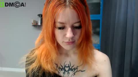 amber_tease_ online show from September 10, 3:17 am