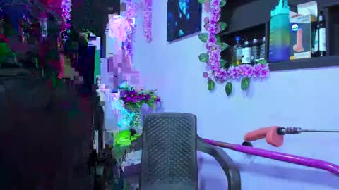 Amber online show from February 8, 8:42 pm