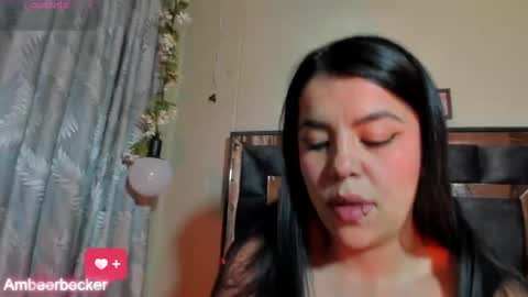 Snapshot of amberbeckeer chatting on January 8, 2:25 am Amber  online show from January 8, 2:25 am