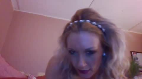 Kaligirll online show from January 10, 9:34 am