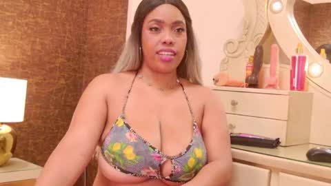 Amber Dream  online show from April 11, 5:02 am