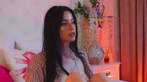 AmeliaJune online show from April 21, 2:51 am