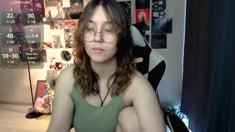 Snapshot of ameliameadd chatting on September 28, 7:58 am Amelia online show from September 28, 7:58 am