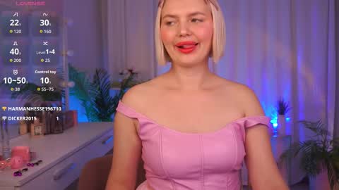 Snapshot of ameliawells chatting on October 16, 5:54 am  Amelia  online show from October 16, 5:54 am