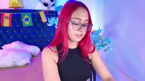 Amelie online show from July 10, 11:10 am