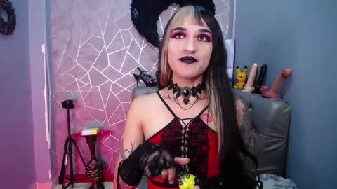 AMELIEROUS .. see you tomorrow  kisses online show from October 9, 3:32 am