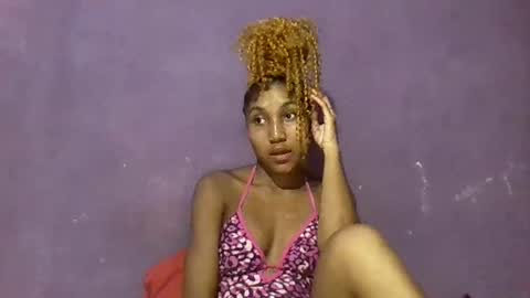 amelisy20005 online show from January 13, 6:56 pm