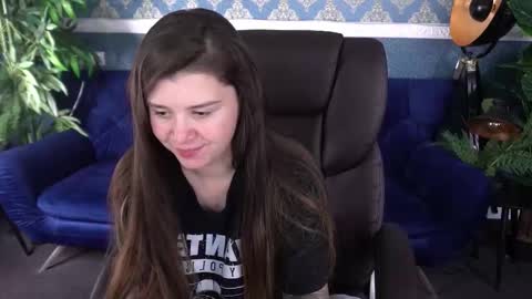 Snapshot of amellymillyy chatting on October 25, 4:03 pm amellymillyy online show from October 25, 4:03 pm