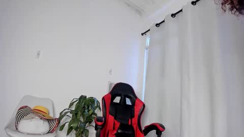 Amely  online show from February 27, 4:40 pm