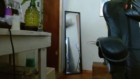 Mari online show from October 5, 11:54 pm