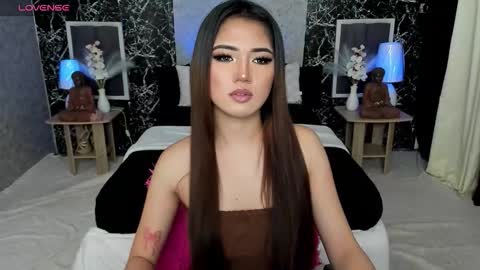 Claire online show from October 7, 8:30 am