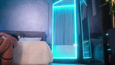 Ami online show from March 18, 8:03 pm