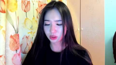 Amina online show from November 22, 9:39 pm