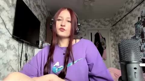 Kate online show from June 19, 11:57 am